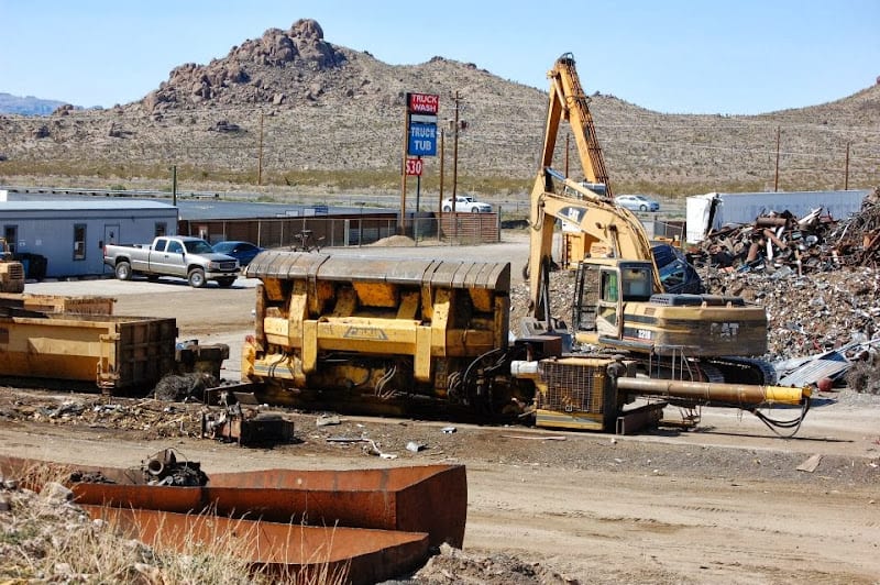 Bulldog Disposal & Recycling Waste management service at 6900 Chenoweth Rd